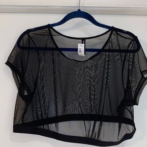 Torrid NWT shear crop.